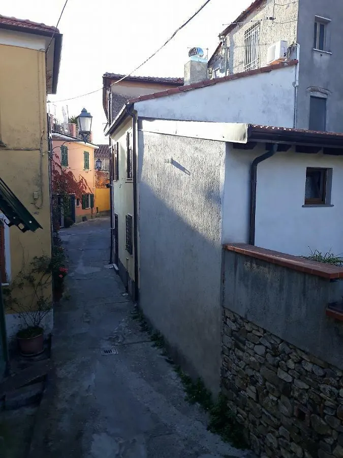B&B Peverello Castelnuovo Magra Bed & Breakfast