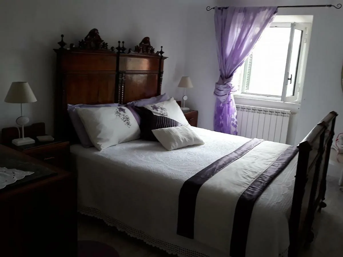 B&B Peverello Castelnuovo Magra Bed & Breakfast