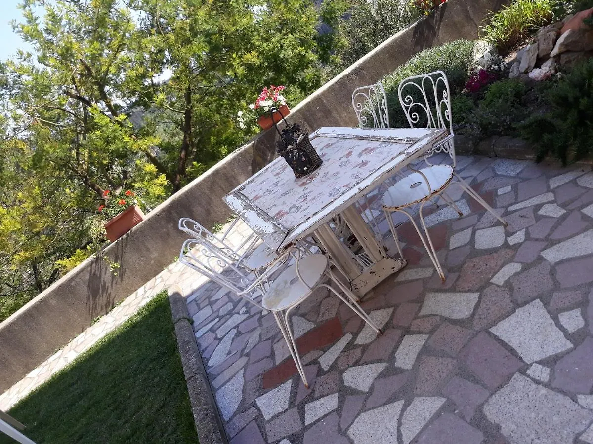 B&B Peverello Castelnuovo Magra 0*,  Italy