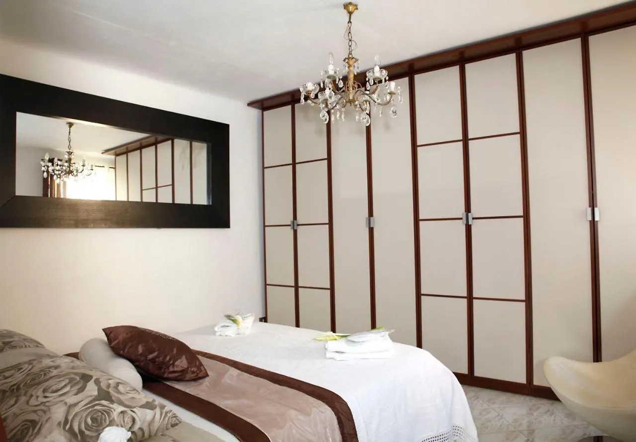 B&B Peverello Castelnuovo Magra Bed & Breakfast